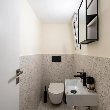 Deluxe 4 Bedrooms Apartment In Athens Center Exterior photo