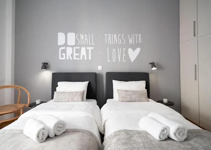 Deluxe 4 Bedrooms Apartment In Athens Center