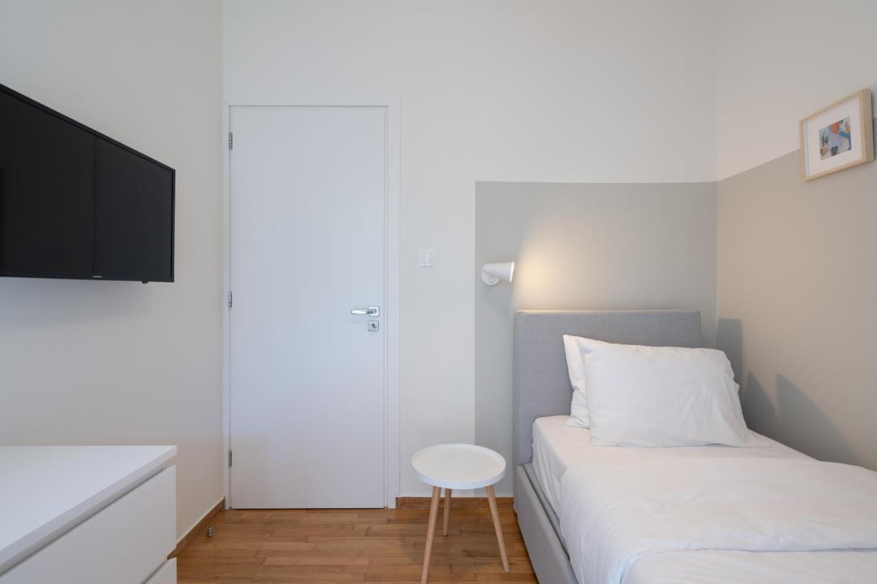 Deluxe 4 Bedrooms In Center * Athene