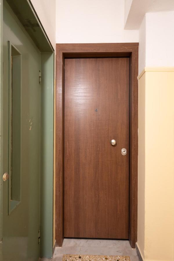 Appartement Deluxe 4 Bedrooms In Center Athene