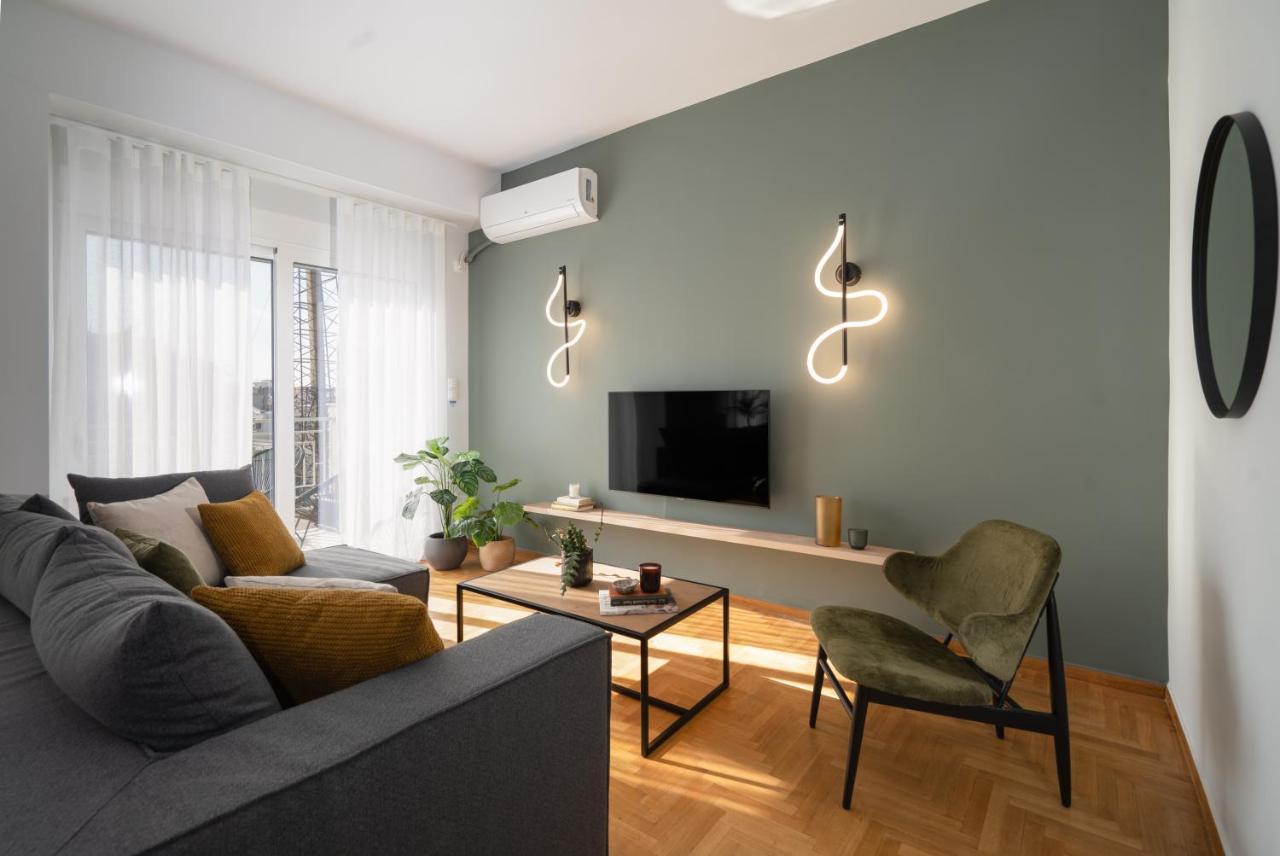 Deluxe 4 Bedrooms In Center Athene