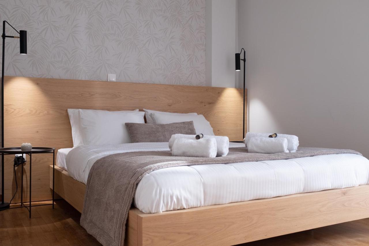 Deluxe 4 Bedrooms In Center * Athene